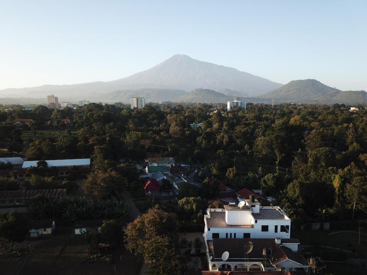 Arusha Royal Bed & Breakfast Bagian luar foto