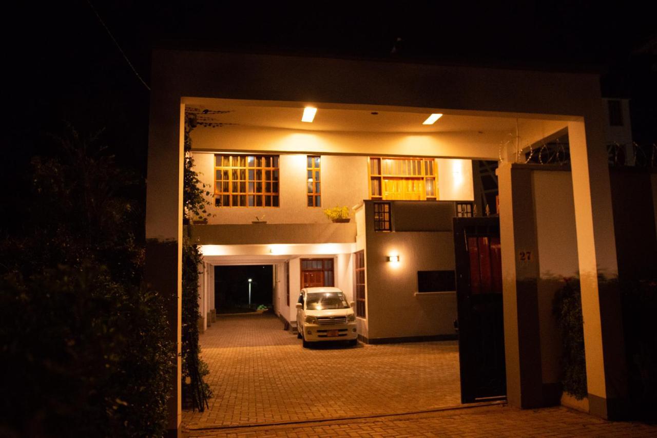 Arusha Royal Bed & Breakfast Bagian luar foto
